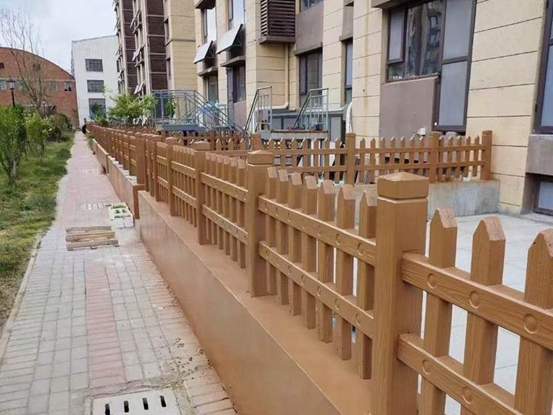 仿木柵栏